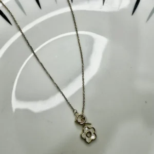 Royal Mother of Pearl Floral anti-tarnish Necklace